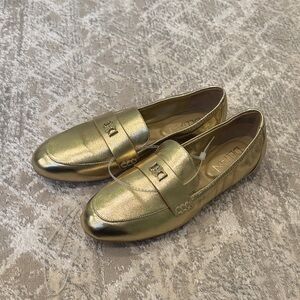 Deltas Gold Loafers  new with tags